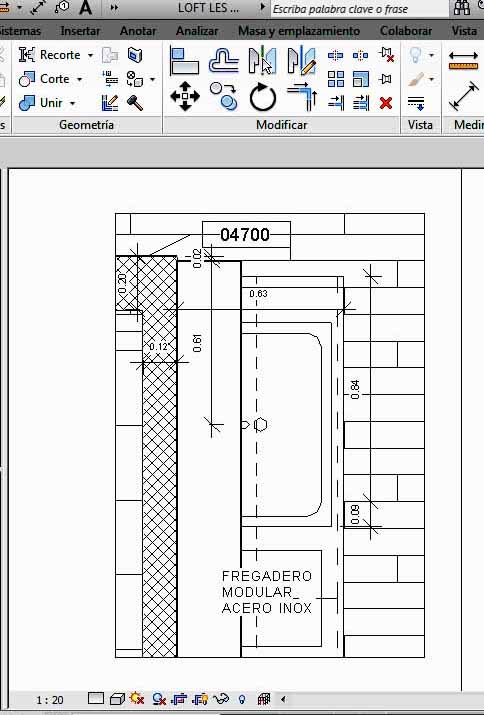 Detalle donde se ha colocado un Elemento de detalle - madera que oculta parte del fregadero como consecuencia de quedar dentro de la máscara que tiene esta Familia de detalle