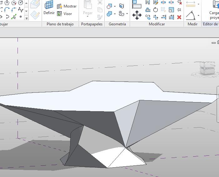 Forma con Borde-arista añadido que crea dos planos nuevos en la base de la misma